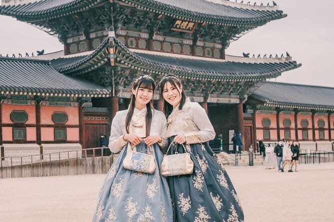 Hanbok Photoshoot and History Tour at Gyeongbokgung Palace - Hanbok rental shop, dressing, and hairstyling that actually holds up