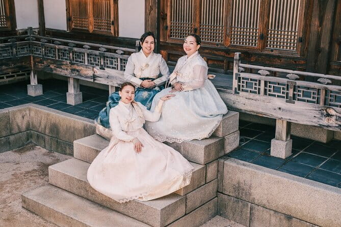 Hanbok Photoshoot and History Tour at Gyeongbokgung Palace - Who this tour is ideal for, and who might want something else