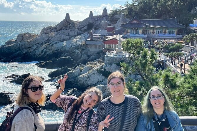 Happy^^ Busan tour for Private Group(Family,couple,friends,alone) - Haedong Yonggungsa: Temple by the Sea and Wish-Prayer Style
