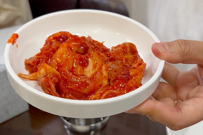 Hidden Street Food food tour in Seoul - The guide element: the difference between eating and understanding