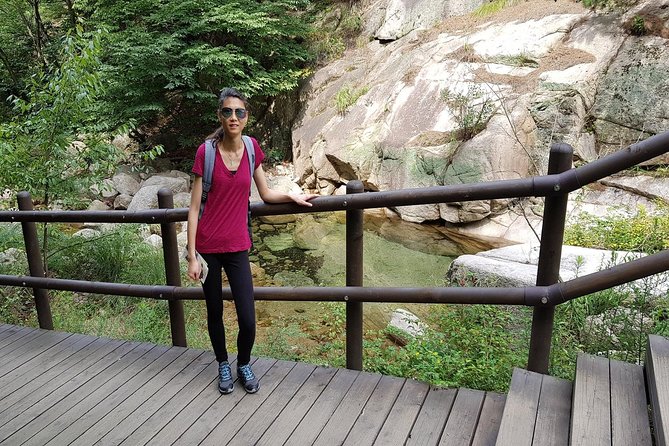 Hike and Explore the Wonder of Bukhansan National Park with hiking professional(including Lunch) - Lunch on the mountain: Korean hiking food that keeps you moving