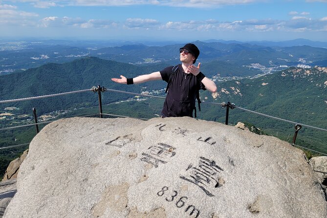 Hiking Adventure Bukhansan Highest Peak & Old Buddhist temples visit (Lunch inc) - Pace, group size, and who should join