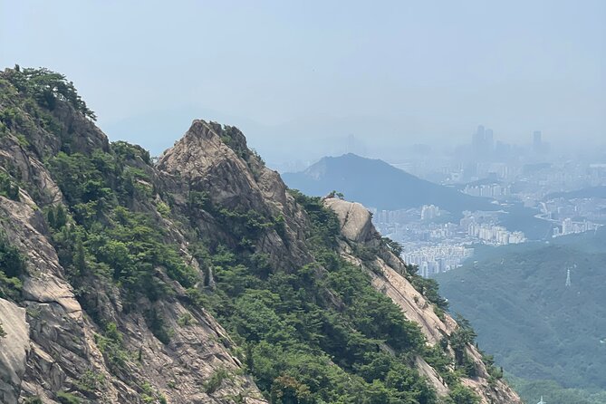 Hiking in Seoul : Bukhansan National Park - Key points I’d write on a sticky note