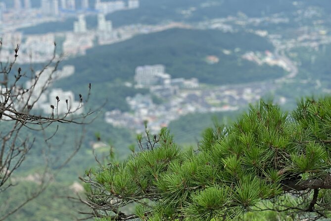 Hiking in Seoul : Bukhansan National Park - The post-hike options: hand-crafted shopping and the jjimjibang question