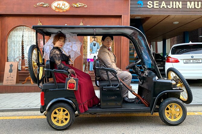 Incheon Port History Tour by 19th Century Electric Car, KTourTOP10 - Chinatown side streets: Euiseon-dang shrine and the story behind it