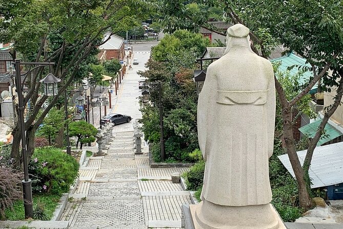 Incheon Port History Tour by 19th Century Electric Car, KTourTOP10 - Chohanji and Three Kingdoms mural streets: novel history on walls