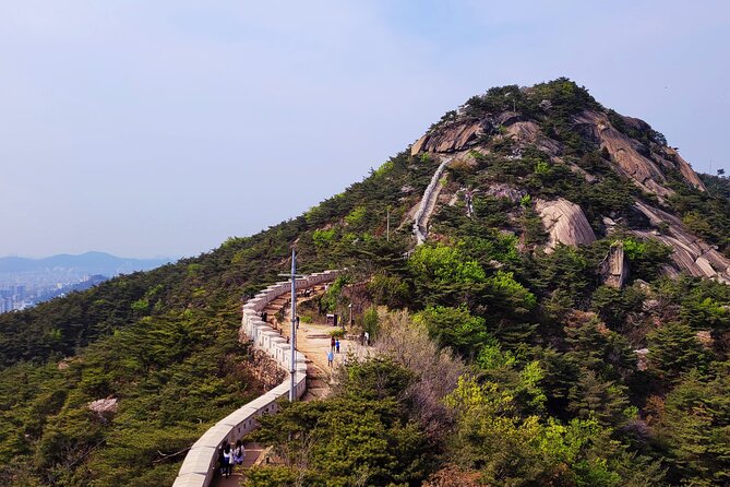 Inwangsan hike & historical sites - Price and value: what $69.28 buys you for 3 hours
