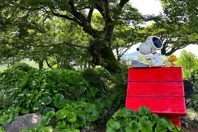 Jeju BTS & K-drama Fans Small Group Tour incl. Snoopy Garden - BTS and K-Drama Favorites, But With Jeju Doing the Heavy Lifting