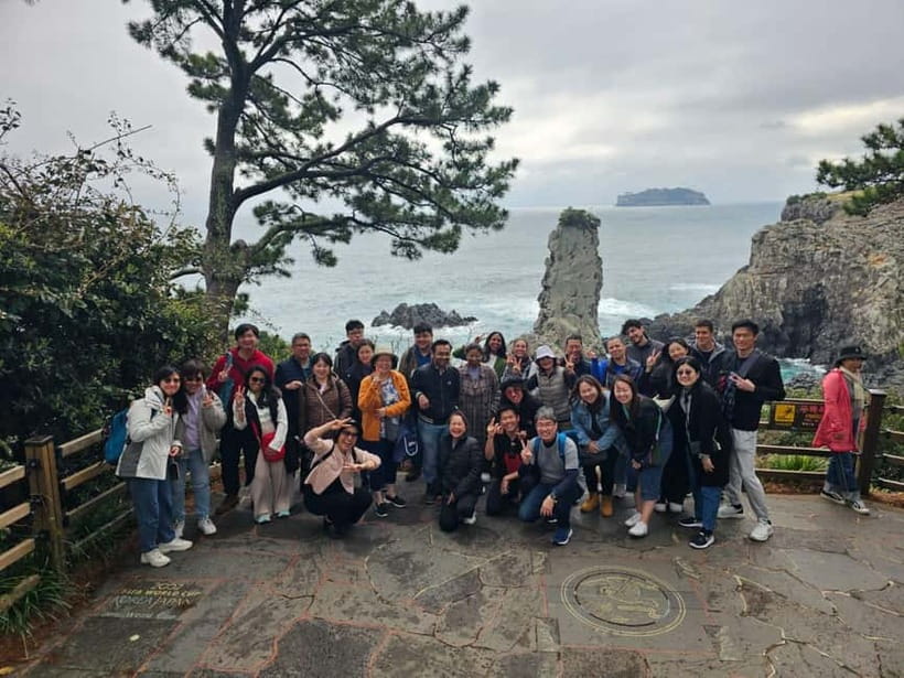 Jeju: Cherry Blossom South & West Day Tour with Hotel Pickup - Food, comfort, and the small details that make or break the day