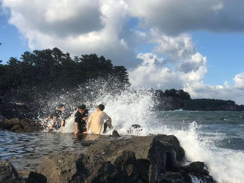 Jeju: East of Jeju Island Bus Tour from Seogwipo City - Woljeong-ri Beach: short free time, big color payoff