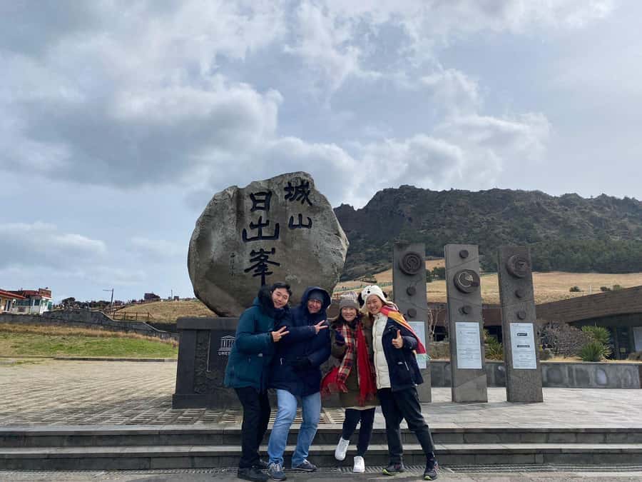 Jeju: Eastern UNESCO Join in Tour (Seongsan, Haenyeo) - Guided Explanations That Keep the Day on Track