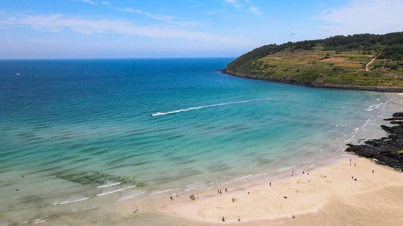 Jeju: Eastern UNESCO Sites Tour with Haenyeo Show - Price and value: what $55 buys you (and what it doesn’t)