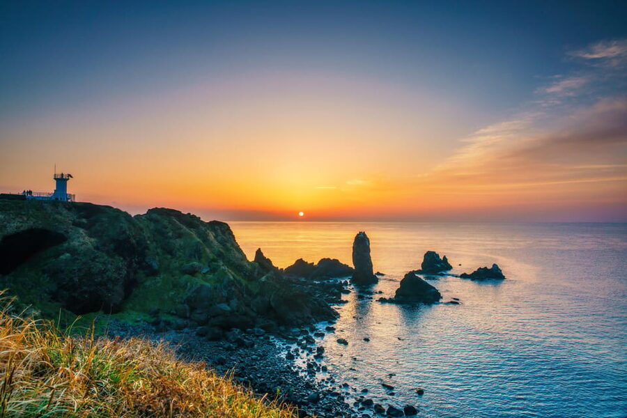 Jeju: For Cruise Guests UNESCO Highlights Jeju Island Tour - Hallasan Mountain and Cheonjiyeon Waterfall for the Seogwipo route