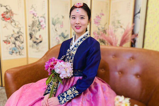[Jeju] Hanbok Private guide tour & photo session in beautiful Yongduam rock, - Photo delivery: 50 to 70 originals plus 10 edited
