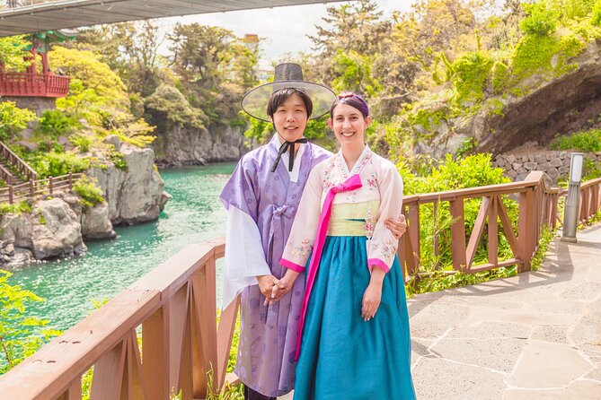 [Jeju] Hanbok Private guide tour & photo session in beautiful Yongduam rock, - What is included, what is not, and what to plan for