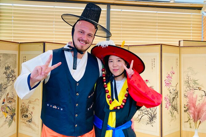 [Jeju] Hanbok Rental Experience/Korean Traditional Clothes Rental Shop - Yongyeon Valley: a pagoda stop and softer portrait lighting