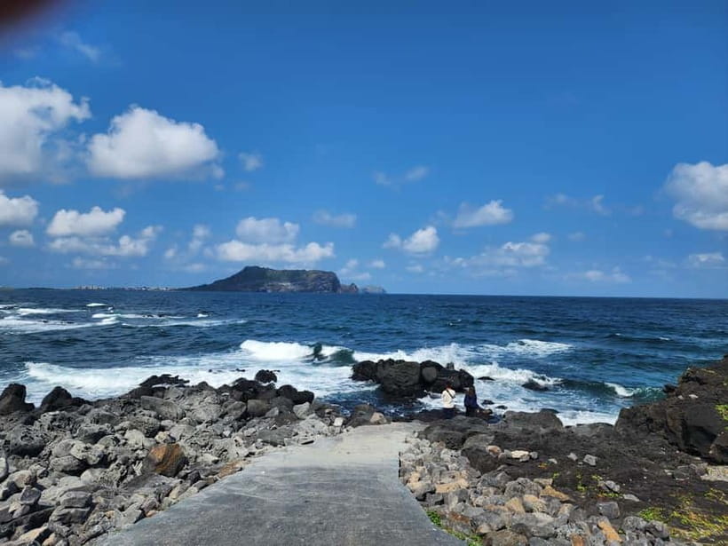 Jeju Highlights Day Trip (East Course) - Seongsan Ilchulbong (Sunrise Peak): Volcanic History With Real World View Power