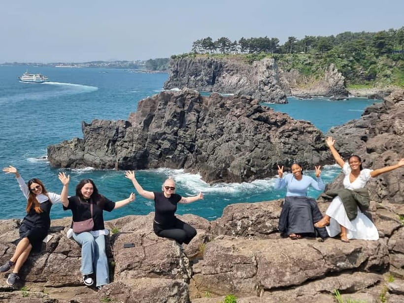 Jeju: Popular Sightseeing Private Car Charter Tour - How the day feels in motion: breaks, photos, and a calmer rhythm