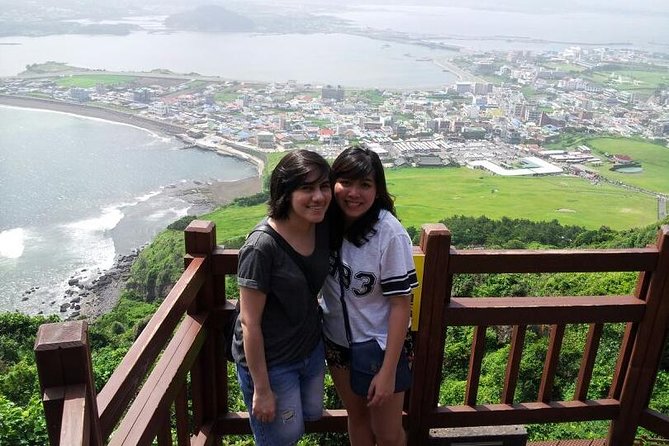 Jeju Private Full day tour of UNESCO Day Tour - Stop 1: Sangumburi Crater and the Iconic Umburi Shape