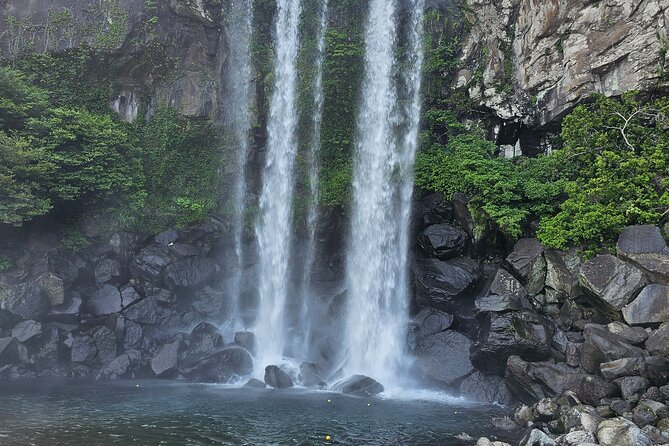 Jeju Private Tour Package-South of Jeju(Mt.Hallasan & Waterfalls) - Dokkaebi Road: the slope that turns a simple photo into a puzzle