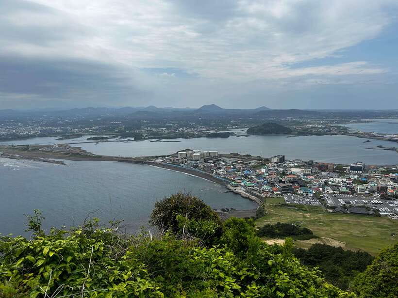 Jeju UNESCO Natural Heritage Private Tour by Certified Guide - Manjanggul Cave: walking through time in the lava tubes