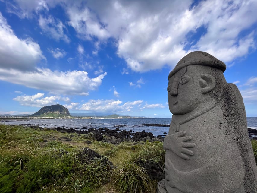 Jeju: West of Jeju Island Bus Tour from Seogwipo City - O’sulloc Green Tea Museum and Innisfree: more than a photo stop