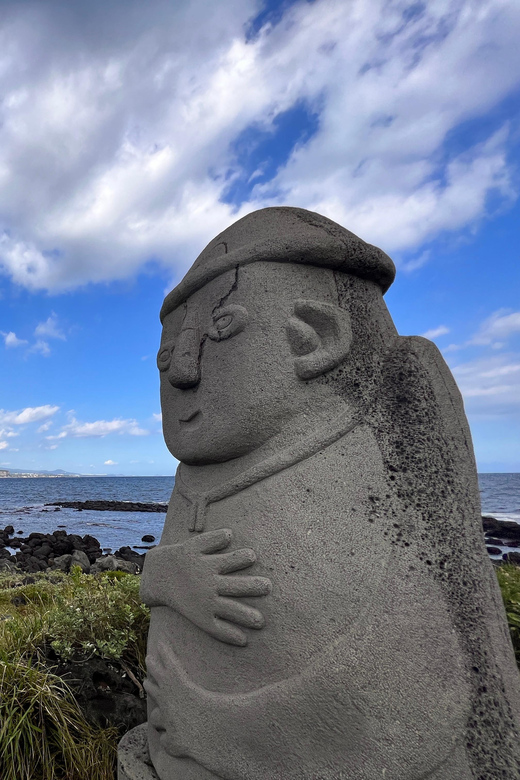 Jeju: West of Jeju Island Bus Tour from Seogwipo City - Beaches near Hyeopjae and Geumneung: where the sea color does the talking