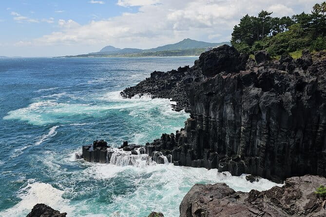 Jeju WEST&SOUTH One Day Tour with MT.halla & Aewol - West and South Jeju, without the car anxiety