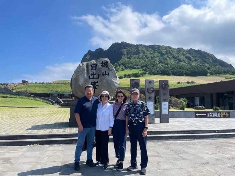 Jeju: Western and Southern Sightseeing Day Tour - Hallasan Mountain: UNESCO Stop With a Weather Backup Plan
