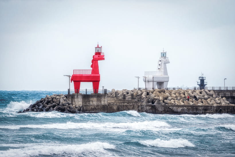 Jeju: Western Jeju K-Drama Spots Tour with Hotel Pickup - Sinchang Windmill Coastal Road and Our Blues-Style Scenery
