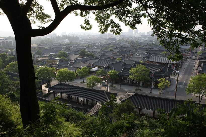 Jeonju: Essence of Jeonju, Hanok Village & Maisan Mountain - Who this tour fits best