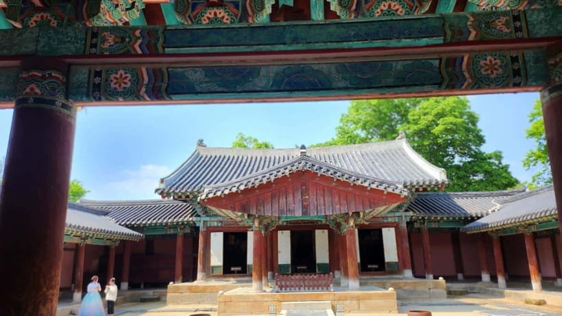 Jeonju: Essence of Jeonju, Hanok Village & Maisan Mountain - Starting point at Lahan Hotel, and how to find your guide