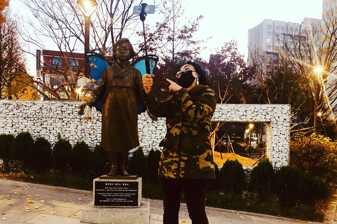 [KoreaByLocal] Authentic Seoul Night Walk and Chicken & Beer - Group Size, Walking Comfort, and Night-Walk Reality Checks