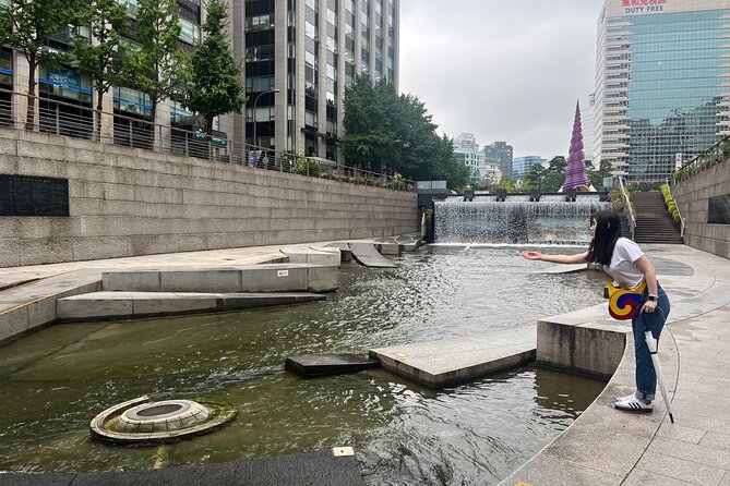[Koreabylocal] Night Walk and Korean Barbaeque time with local - What you actually do during the walk