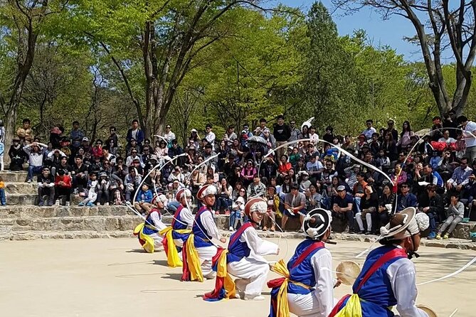 Korean Folk Village Afternoon Half day Tour - Traditional Market Area: Where Culture Looks Like Life