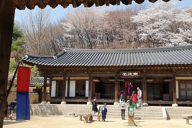 Korean Folk Village Half-day Guided Tour from Seoul - Stop 2, Korean Folk Village: What You See and Why It Feels Different