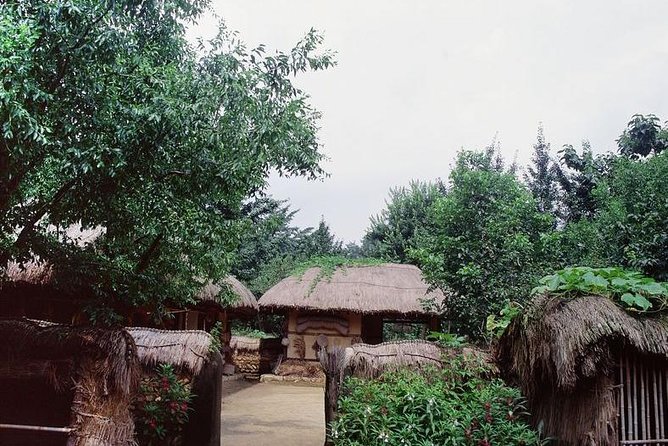 Korean Heritage Tour: Palaces and Villages of Seoul Including Gyeongbokgung Palace - National Folklore Museum: replicas that make daily life click