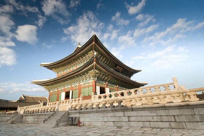 Korean Heritage Tour: Palaces and Villages of Seoul Including Gyeongbokgung Palace - Gyeongbokgung Palace: the Joseon palace you do not want to miss