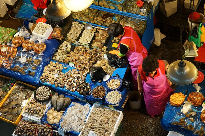 Korean Market Adventure with Chef Yie - Noryangjin Fish market - Crab Is Extra: How to Handle the Add-On Without Stress