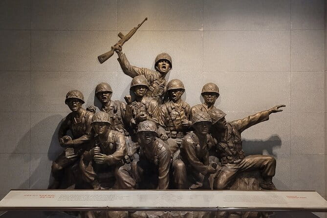 Korean War Memorial Private Guided Tour - The 2-hour private format, up to 5 people, and what it means for value