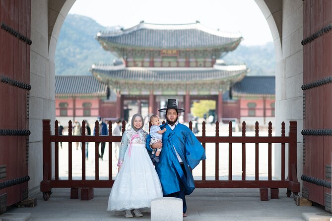 Layover Tour from Incheon Airport to Seoul with a Tour Specialist - Bukchon Hanok Village: traditional houses with a modern feel