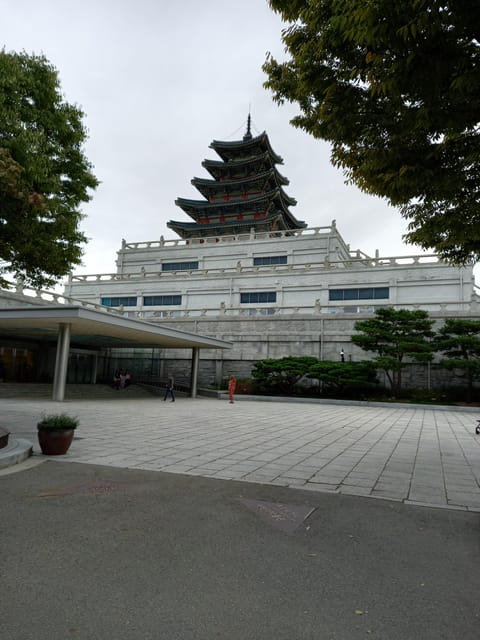Layover tour to Gyeongbokgung-Folk Museum-Bukchon-Insadong - Who this works best for, and who may want a different format