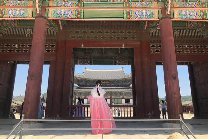 Lee’s Private 4-hour Customized Seoul Tour - Traditional markets: Gwangjang Market and Namdaemun with real strategy