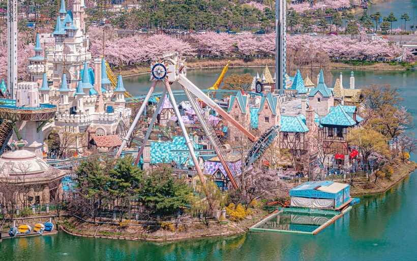 Lotte World Seoul Entry Ticket - Theme Park Lands: Adventure, European, Magic Forest, and Indian