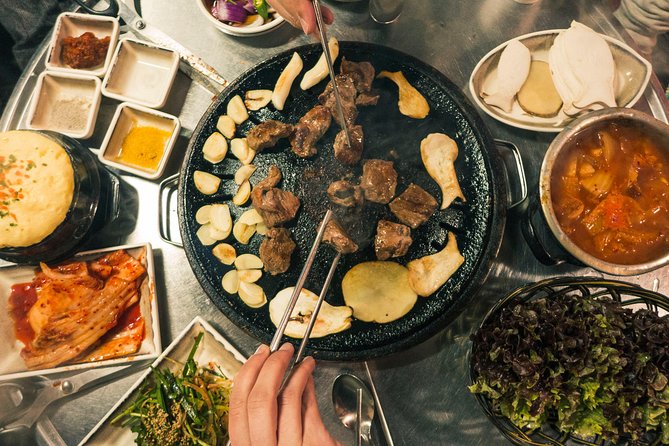 Night Food Tour in Seoul with Traditional and Modern Cuisine - The Cheonggyecheon Stream Walk, Where Seoul Looks Like a Postcard