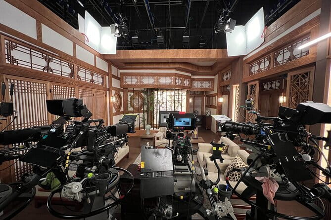 Official MBC Insider Live K-Drama Rehearsal & VIP Studio Tour - VIP rehearsal access: how you see a K-drama scene being built