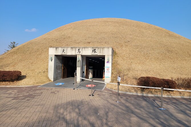 One Day Private tour to World Heritage GyeongJu from Busan - Cheomseongdae Observatory and Silla Science for the Curious