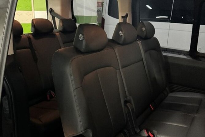Private Airport Transfer: Seoul City to Incheon Airport (1-5 pax) - Pickup in Seoul: what “door to door” really means here