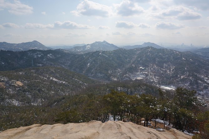 Private Bukhansan Hiking Tour (More Members Less Cost per Person) - Who should book this hike, and who should rethink it