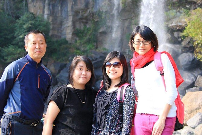 Private Day Tour in South and West in Jeju Island - How this South and West Jeju private taxi day feels in real life
